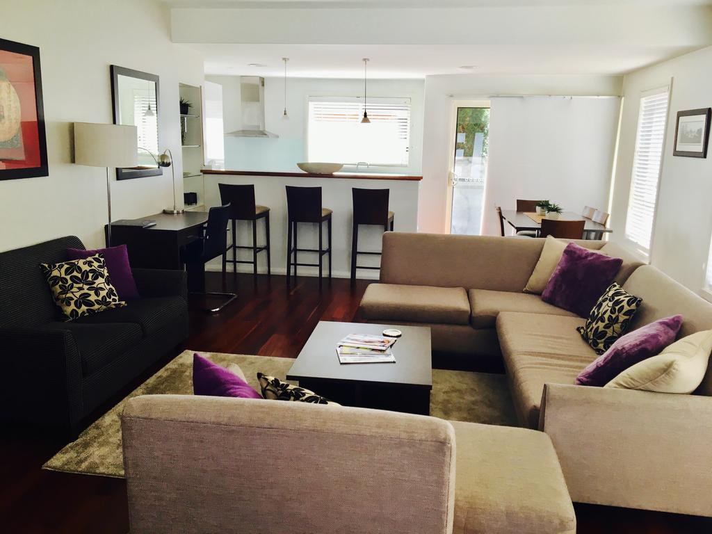 Encore Apartments Bathurst Esterno foto